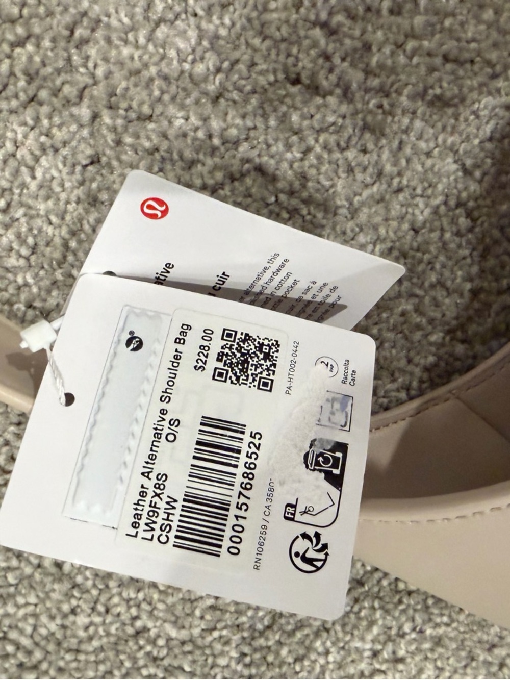 Lululemon NWT Leather Alternative Shoulder Bag Cashew 8L - Picture 9 of 12